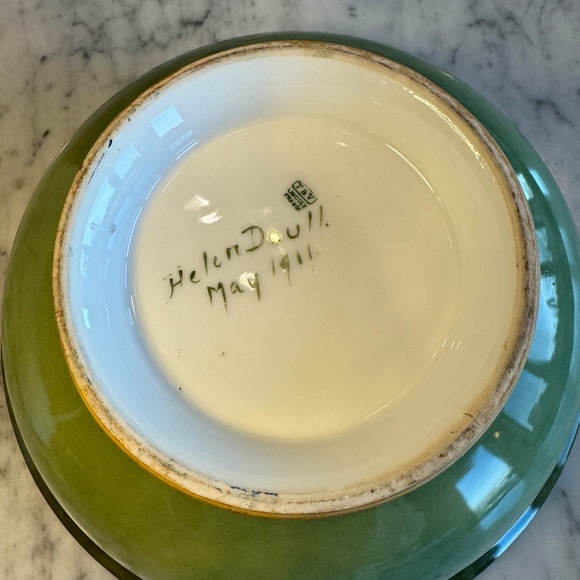 T&V Limoges France large footed fruit bowl. Hand painted with English nasturtium - Picture 6 of 8